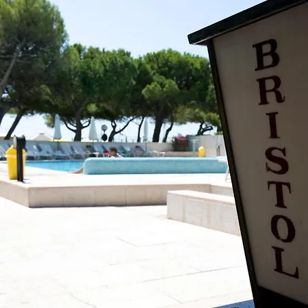 Hotel Bristol 4*