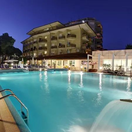 Bristol Hotel 4*